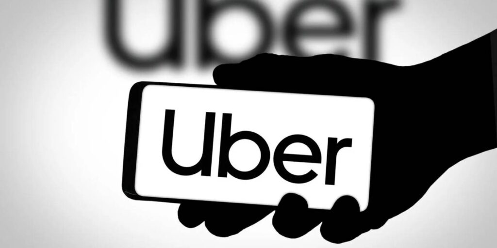 Uber: O Clássico Confiável para Viagens Curtas e Médias
